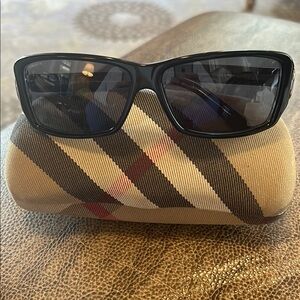 Burberry Spellout Horshoe Unisex Sunglasses Authentic 100%made Italy Retail$225